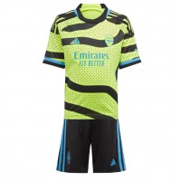 Camiseta Arsenal Bukayo Saka #7 Segunda Equipación Replica 2023-24 para niños mangas cortas (+ Pantalones cortos)